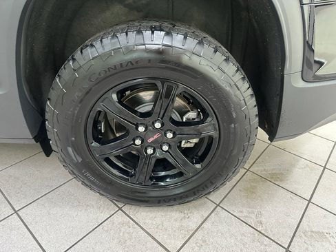 Used 2023 GMC Acadia AT4 w/ Technology Package AWD/4WD image 16