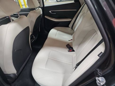 Used 2025 Hyundai Sonata SEL FWD image 12
