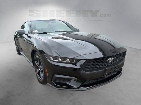 Certified 2024 Ford Mustang Coupe RWD image 2