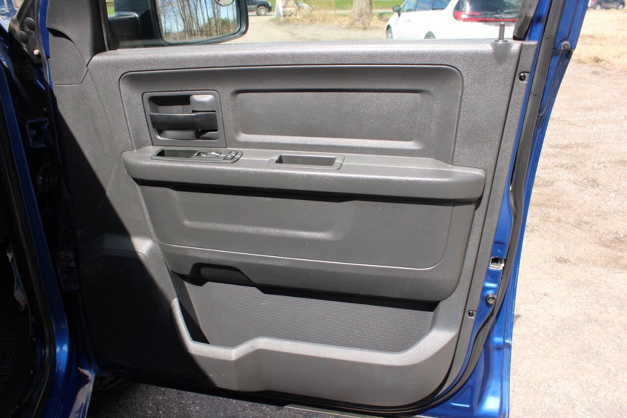 Used 2011 RAM 1500 ST w/ SXT Appearance Group AWD/4WD image 11