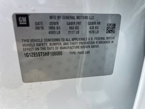 Used 2017 Chevrolet Malibu LT FWD image 29