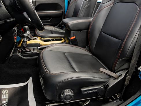 Used 2019 Jeep Wrangler Rubicon w/ Safety Group AWD/4WD image 33