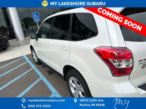 Used 2016 Subaru Forester 2.5i Limited AWD/4WD image 6