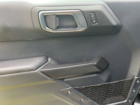 Used 2025 Ford Bronco Outer Banks AWD/4WD image 18