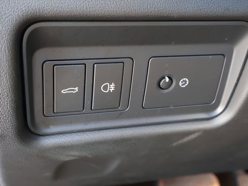 Used 2018 Jaguar F-TYPE R-Dynamic image 17