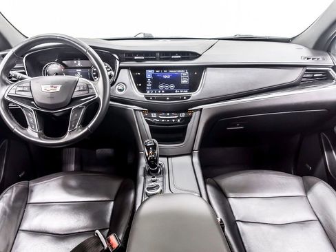 Used 2021 Cadillac XT5 Premium Luxury FWD image 18