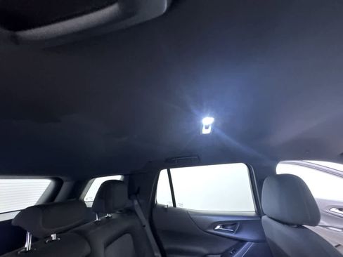 Used 2025 Chevrolet Equinox LT w/ Safety and Technology Package image 39