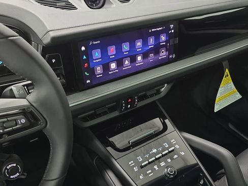 New 2026 Porsche Cayenne S AWD/4WD image 15