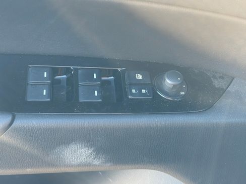Used 2021 MAZDA CX-5 Touring FWD image 8