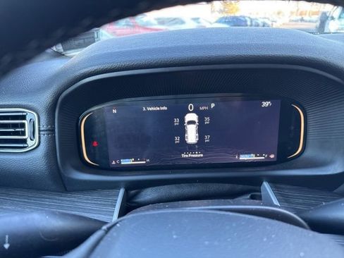 Used 2024 Jeep Wagoneer L Series II w/ Flexible Seating Group image 21