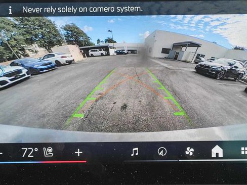 Used 2025 BMW i5 xDrive40 image 24