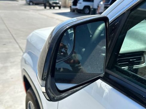 Used 2024 Jeep Wagoneer Series II w/ Flexible Seating Group RWD image 6