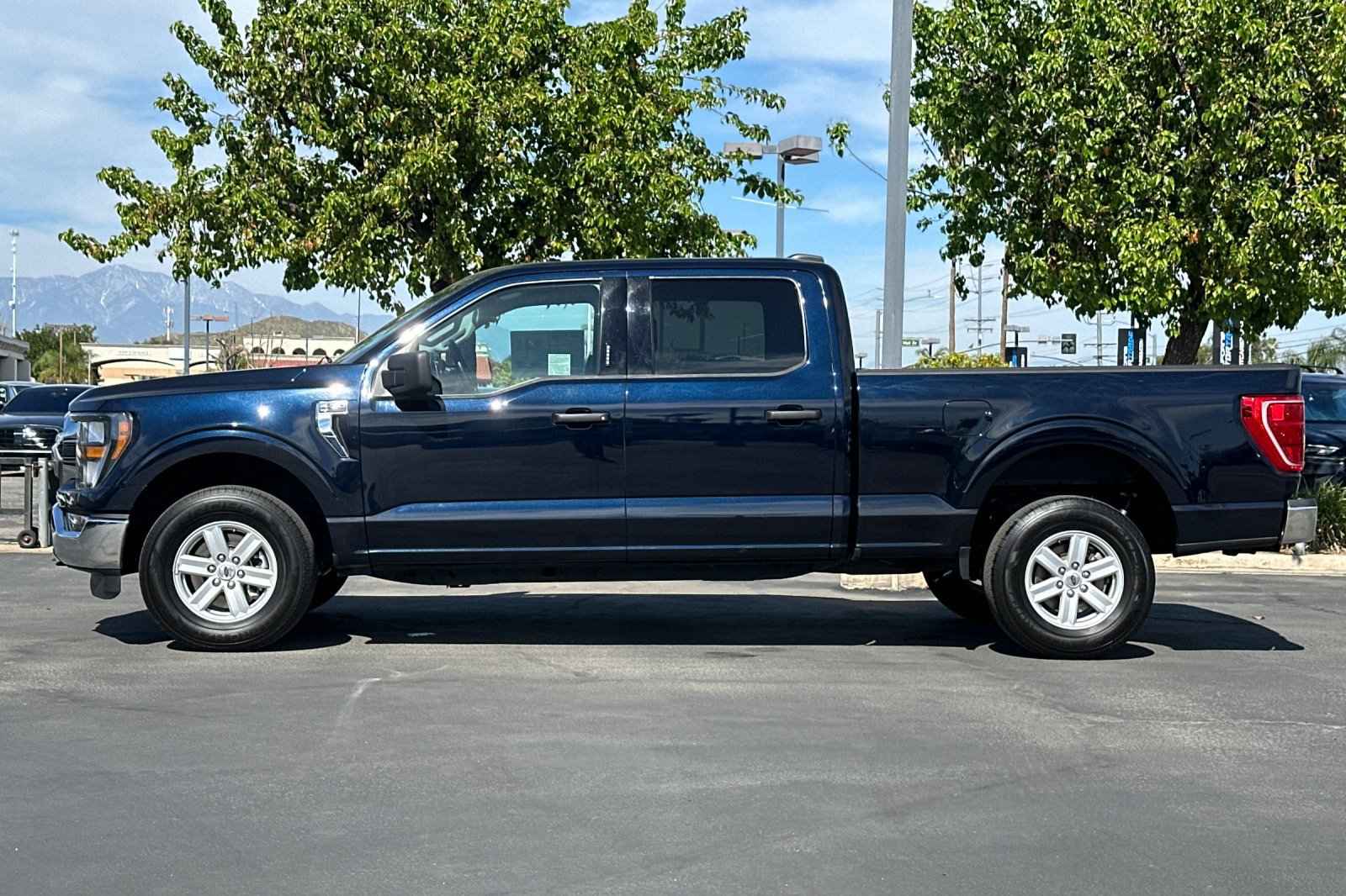 Used 2023 Ford F150 Lariat AWD/4WD image 7