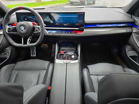Used 2025 BMW M5 w/ Carbon Package AWD/4WD image 18