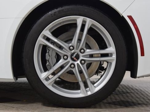 Used 2017 Chevrolet Corvette Stingray Coupe w/ 1LT image 26