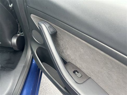 Used 2023 Tesla Model 3 Performance image 29