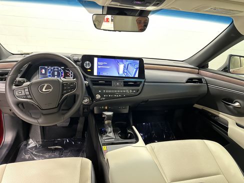 Used 2025 Lexus ES 350 w/ Premium Package image 29