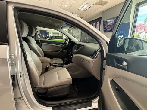Used 2016 Hyundai Tucson SE image 8