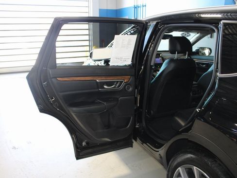 Used 2022 Honda CR-V Touring image 16