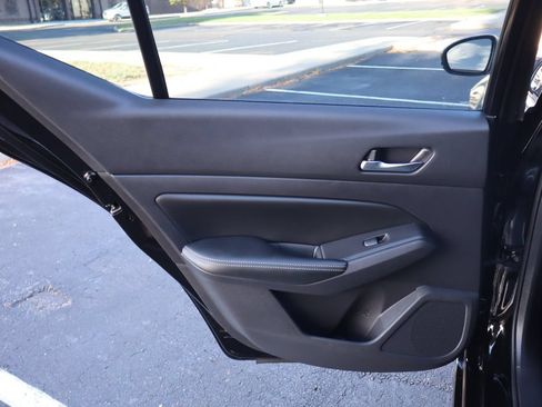 Used 2019 Nissan Altima 2.5 SV FWD image 24
