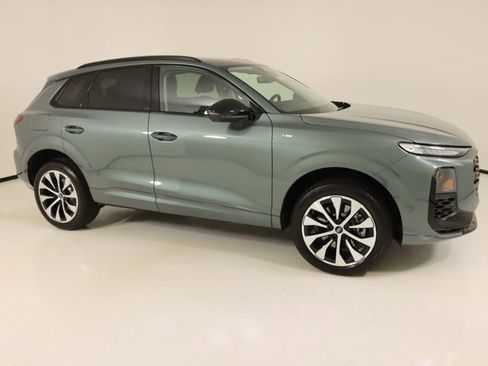 New 2026 Audi Q3 quattro 2.0T AWD/4WD image 6