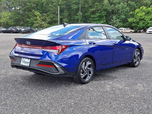 Certified 2025 Hyundai Elantra Sport FWD image 30