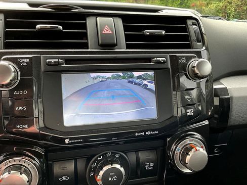 Used 2019 Toyota 4Runner TRD Off-Road Premium image 26