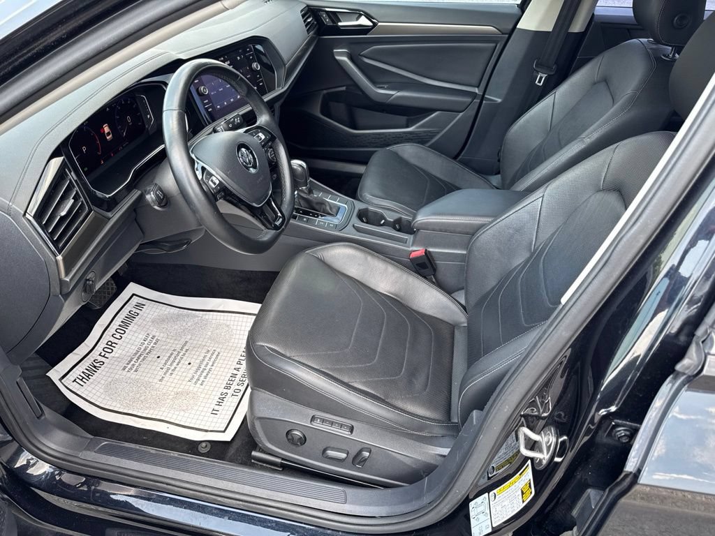 Used 2019 Volkswagen Jetta SEL Premium FWD image 13