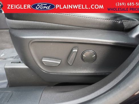 Used 2022 Ford Escape SEL w/ Equipment Group 302A image 19