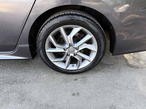 Used 2015 Nissan Sentra SR FWD image 9