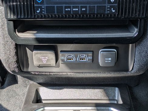 New 2026 Jeep Grand Wagoneer Limited AWD/4WD image 30