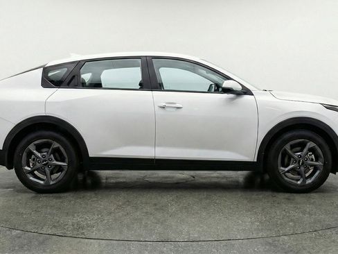 Used 2025 Kia K4 FWD image 11