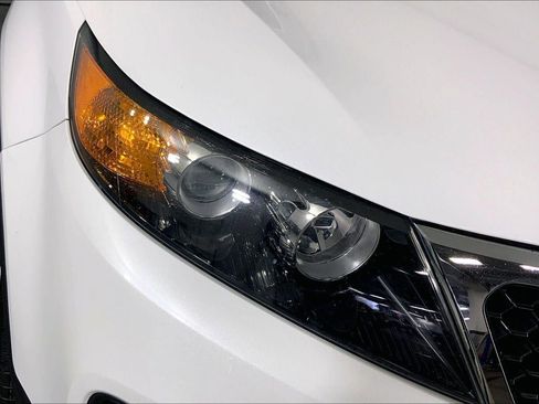 Used 2011 Kia Sorento EX w/ Premium Pkg image 27