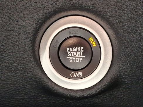 Certified 2022 Chrysler Pacifica Touring-L w/ S Appearance Package FWD image 26