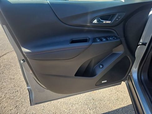Used 2024 Chevrolet Equinox RS w/ RS Leather Package FWD image 11