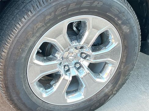 Used 2021 RAM 1500 Big Horn image 28