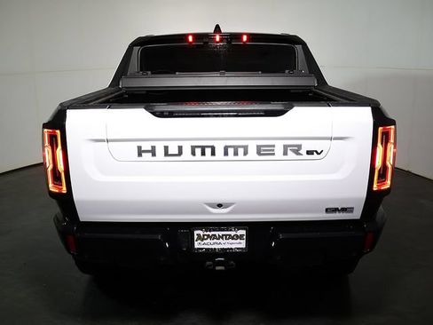 Used 2025 GMC Hummer EV 2X w/ LPO, Illumination Package AWD/4WD image 12