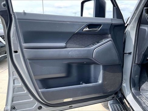 Used 2024 Lexus GX 550 w/ Accessory Package (Z1) AWD/4WD image 22