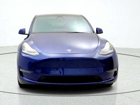 Used 2023 Tesla Model Y AWD image 2