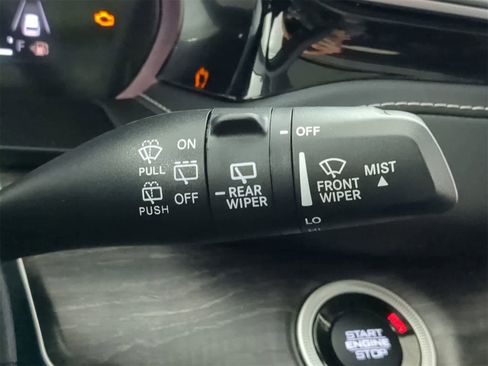 Used 2023 Jeep Grand Cherokee w/ Luxury Tech Group II image 26