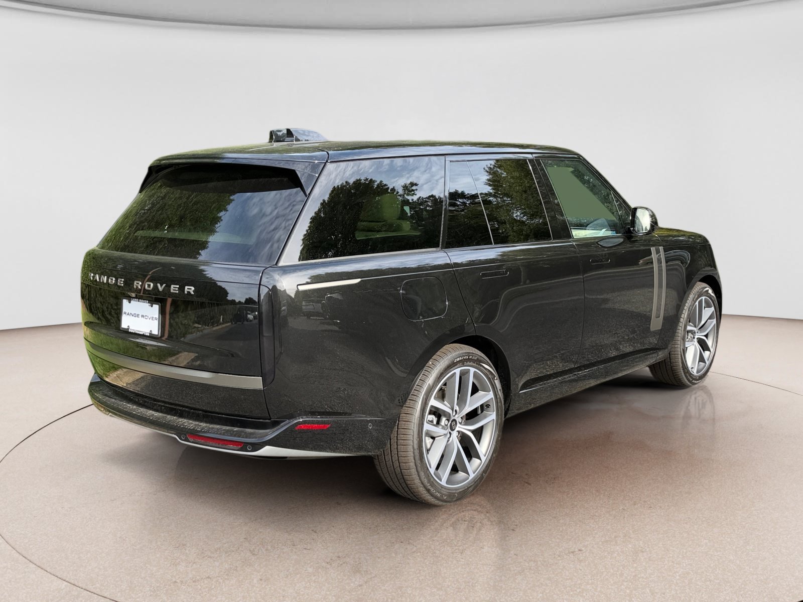 New 2027 Land Rover Range Rover SE AWD/4WD image 5