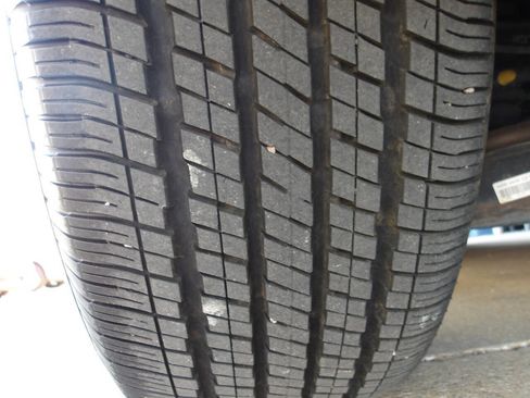 Used 2017 Kia Sedona LX w/ LX Essentials Premium Package image 8