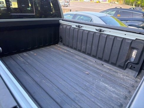 Used 2025 RAM 1500 Limited AWD/4WD image 11