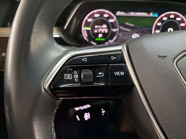 Used 2024 Audi Q8 e-tron Premium Plus w/ Premium Plus Package AWD/4WD image 35