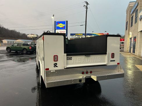 New 2026 Ford F550 4x4 Regular Cab Super Duty image 8
