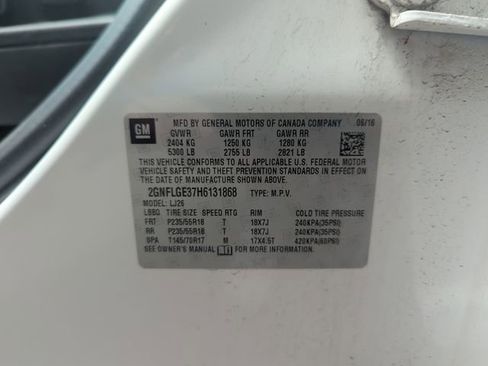 Used 2017 Chevrolet Equinox Premier w/ Enhanced Convenience Package AWD/4WD image 39