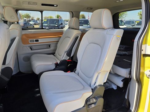 New 2025 Volkswagen ID. Buzz Pro S Plus image 7