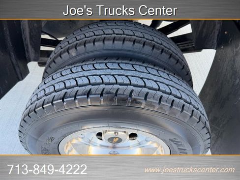 Used 2017 RAM 3500 Tradesman w/ Chrome Appearance Group image 53