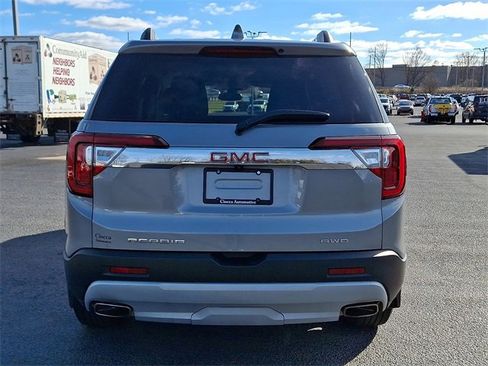 Used 2023 GMC Acadia SLE w/ Driver Convenience Package image 9