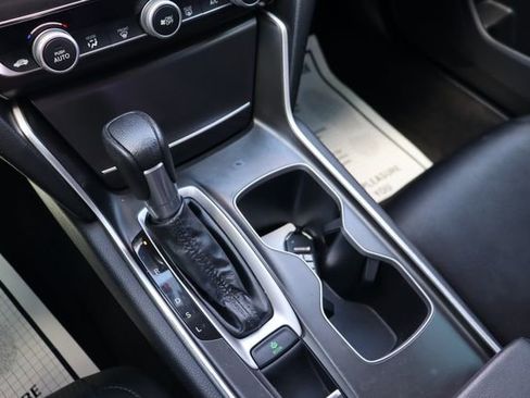 Used 2019 Honda Accord LX image 19